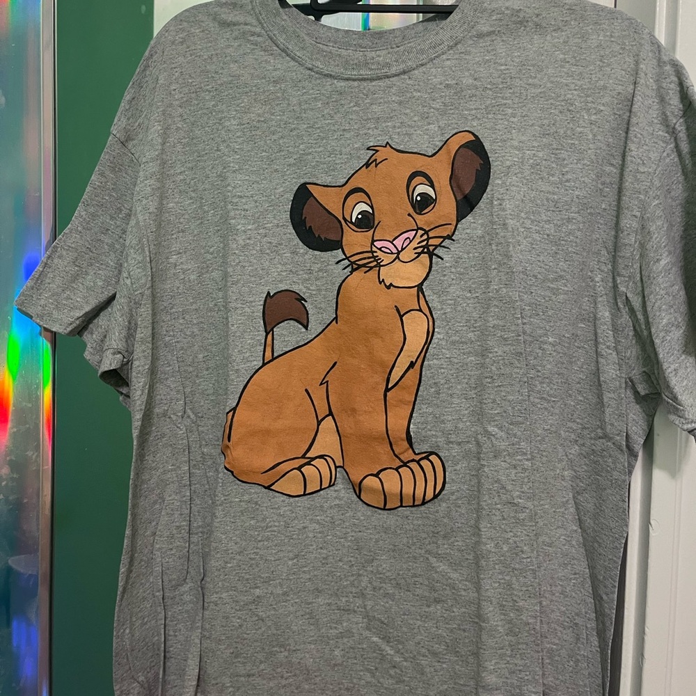 Men’s XL Simba Disney t-shirt